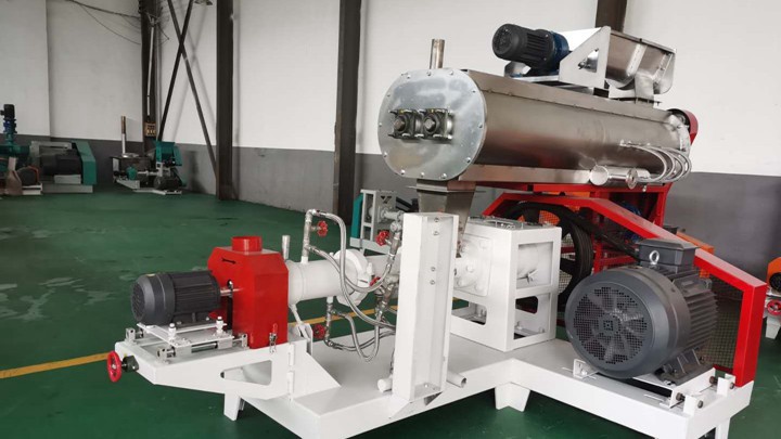 China Double-Screw Extruder Manufacturer, Dog Food Making 